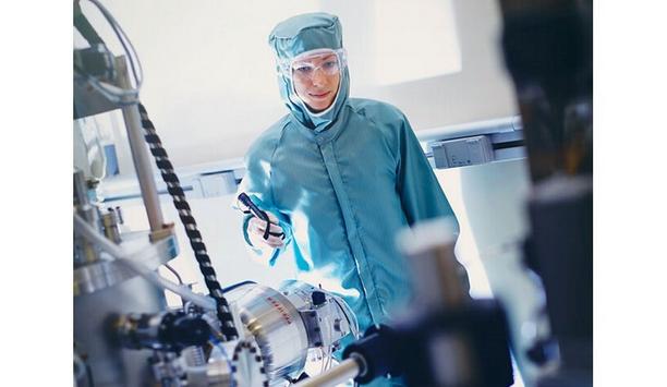 Granite Workwear Highlights The Type Of Workwear Required To Work In The Clean Room Industry