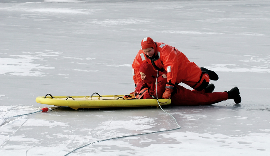 Ice Rescue: Preparing And Training Public Safety And Rescue Personnel For  Ice And Cold Water Emergencies
