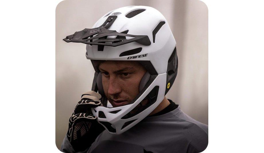 Twiceme And Dainese's Breakthrough: Lightest Full-Face MTB Helmet ...