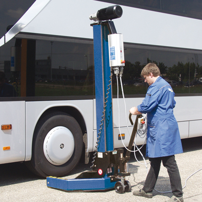 MAHA USA MCL-18 mobile column lift for trucks and buses